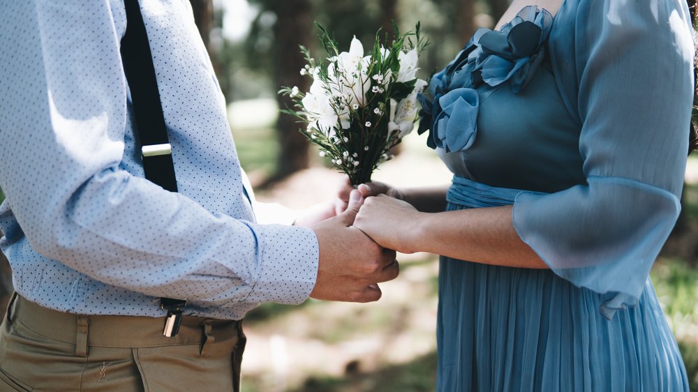 hosenträger outfit hochzeit